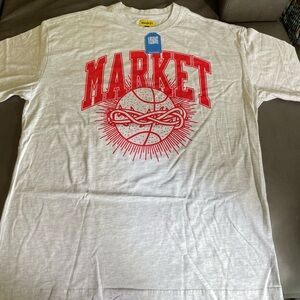 Market studio Graphic T-Shirt in White and Red
